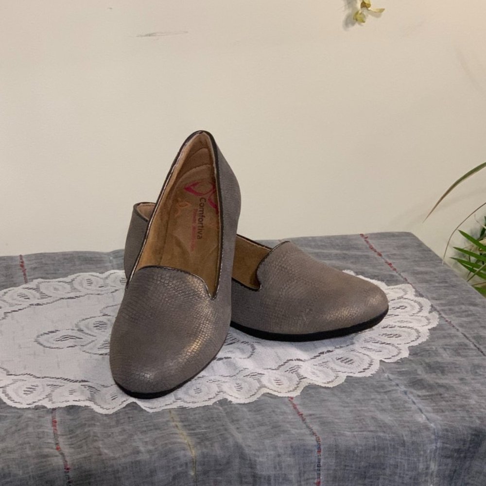 Slip On Flat Loafer Slip Resistant Sole